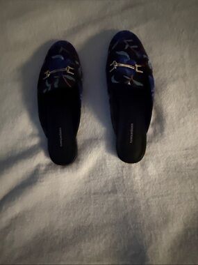 Town Shoes Navy Velvet Mules with Gold Hardware and Floral Embroidery
